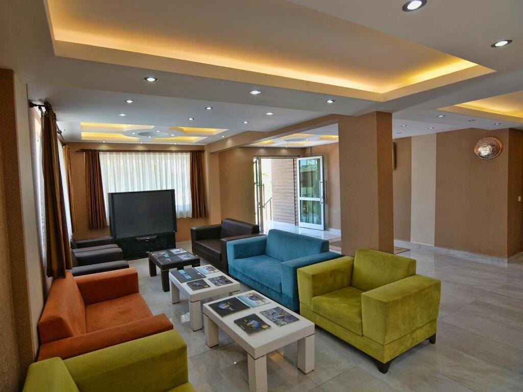 Airport Guelluek Otel Milas Luaran gambar